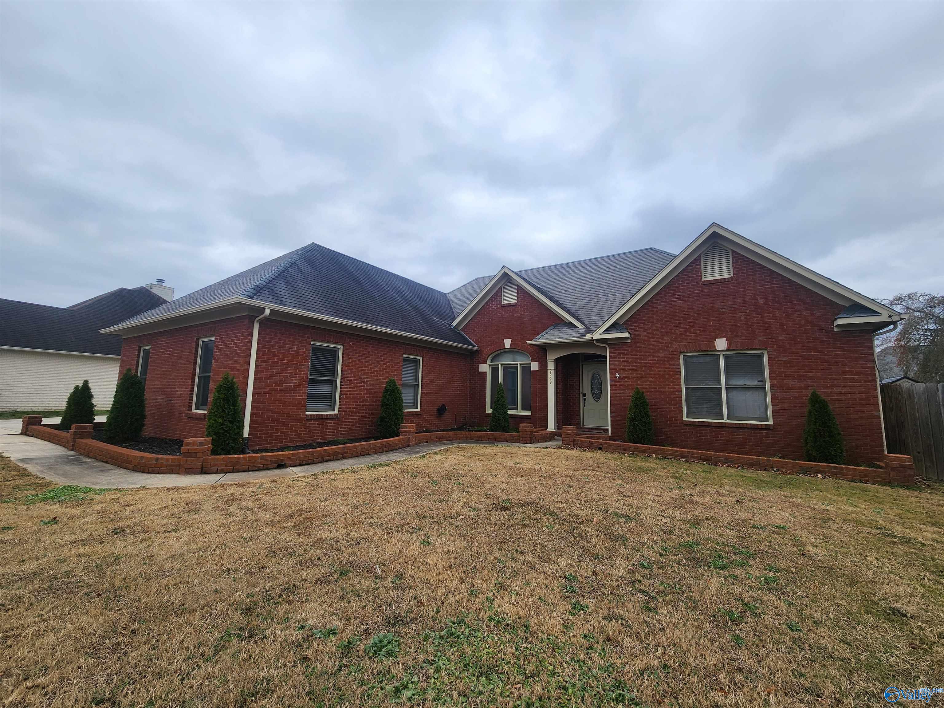 2909 Carrington Drive, Decatur, Alabama image 2