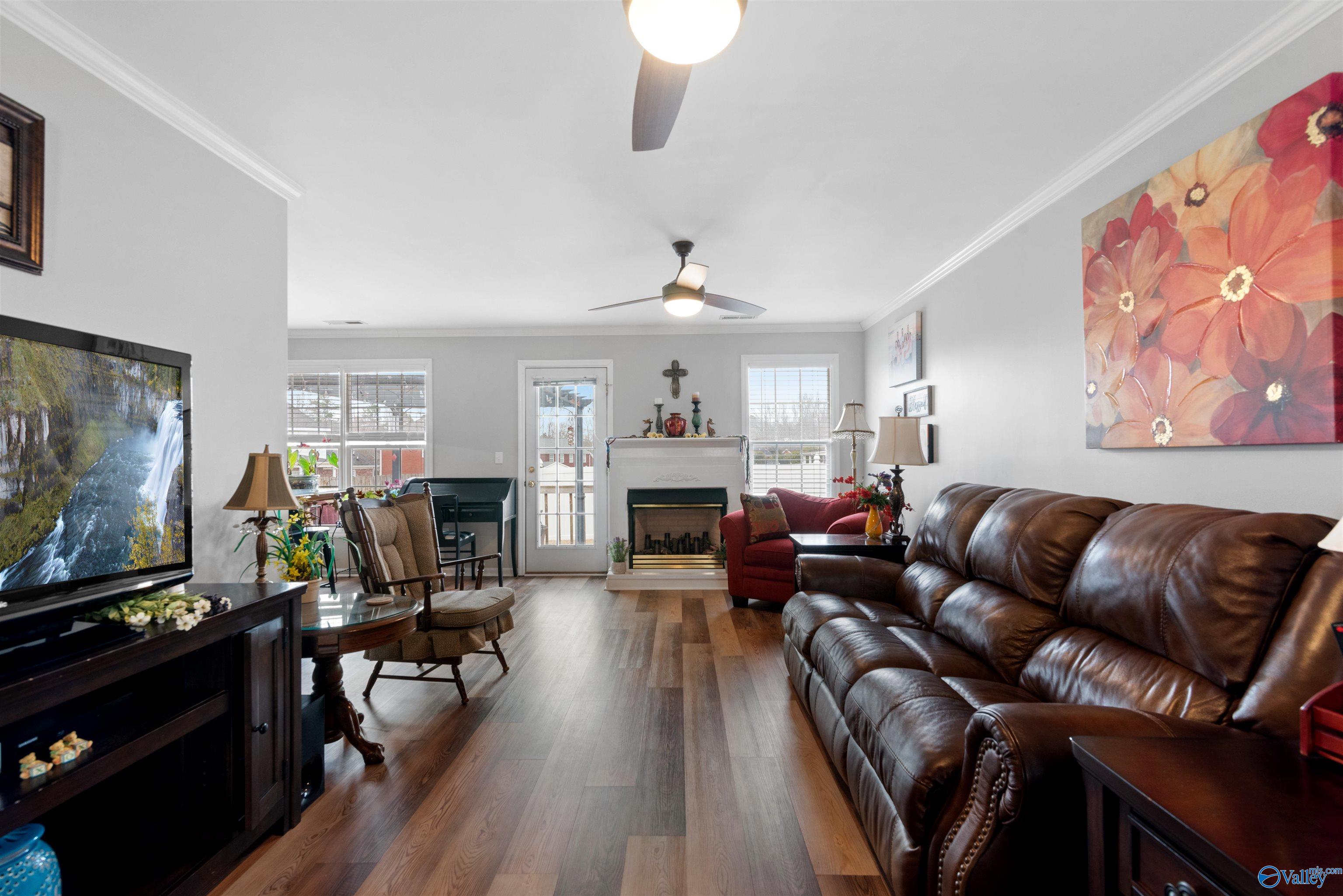 1305 Berrivine Drive, Hartselle, Alabama image 14