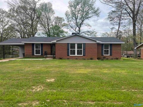 Homes For Sale - 2331 Mcburney Drive<br/> Lauderdale County, Florence, AL 35630