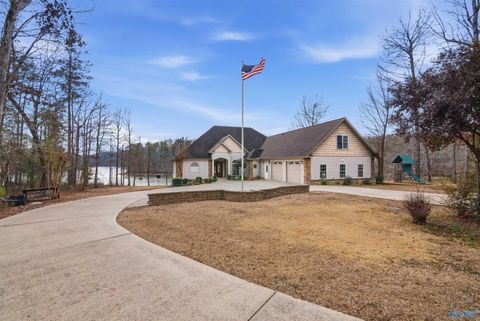 Homes For Sale - 78 Carolyn Lane<br/> Houston, AL 35572