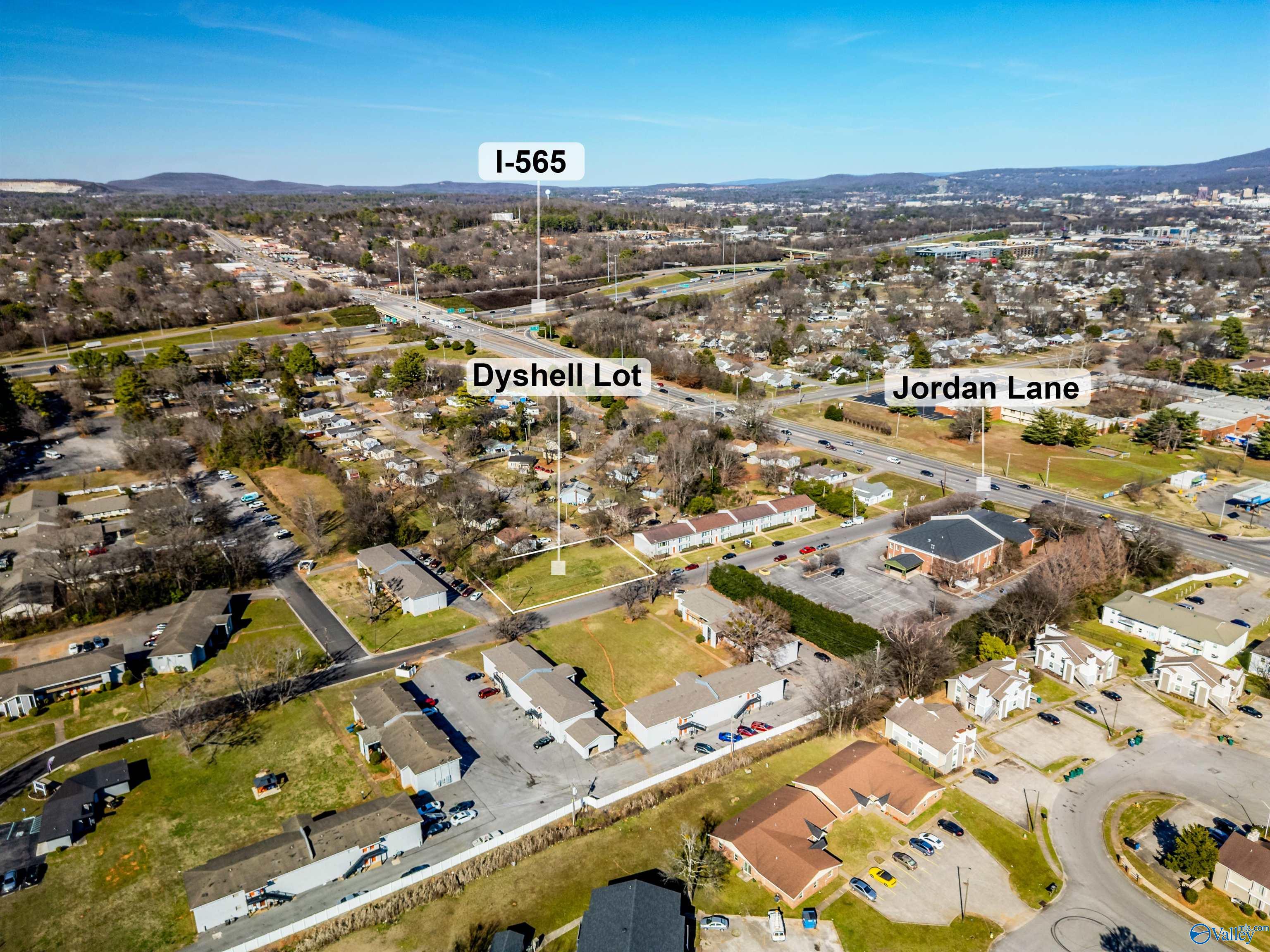 - Dyshel Drive, Huntsville, Alabama image 14