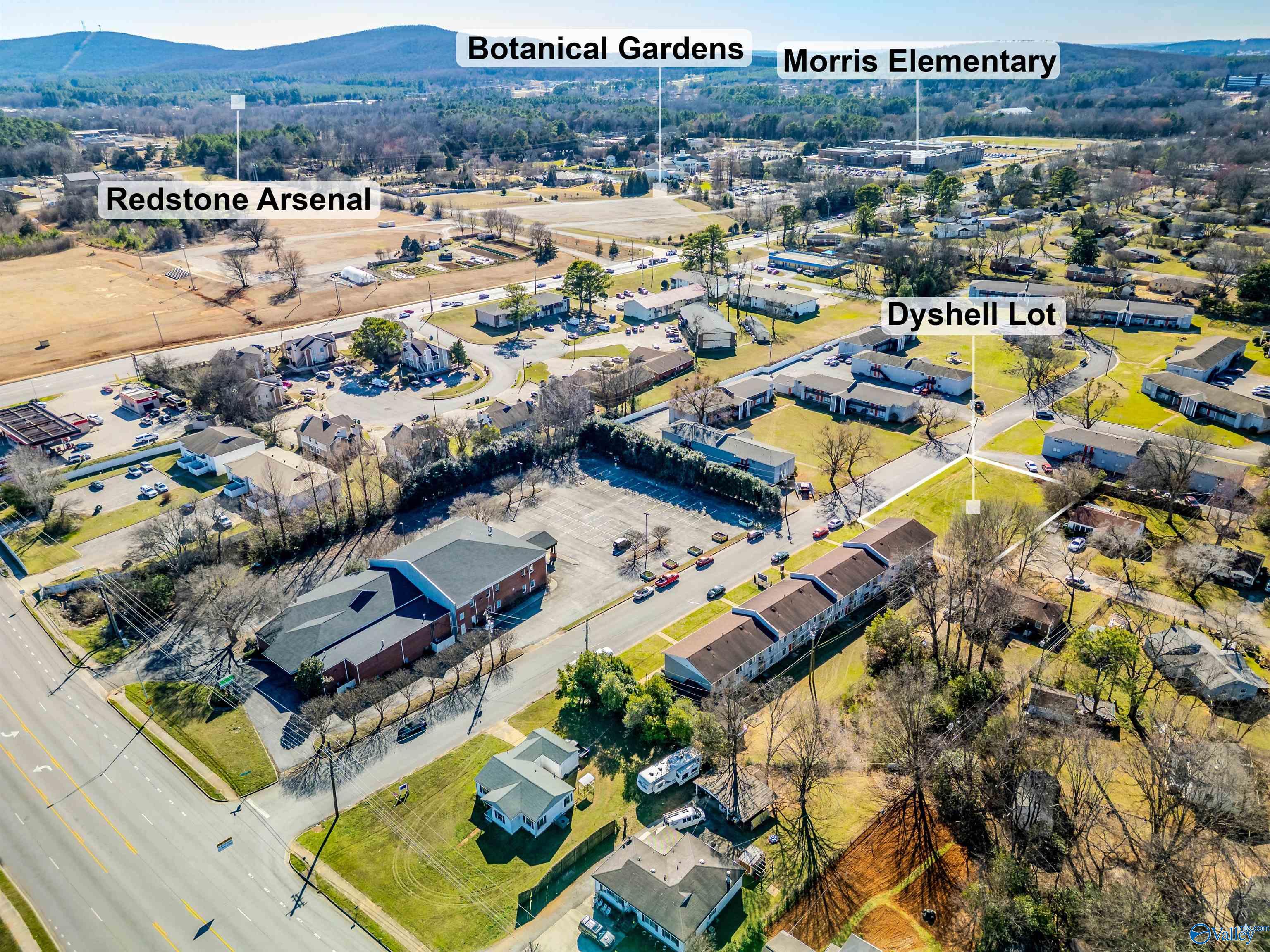 - Dyshel Drive, Huntsville, Alabama image 9