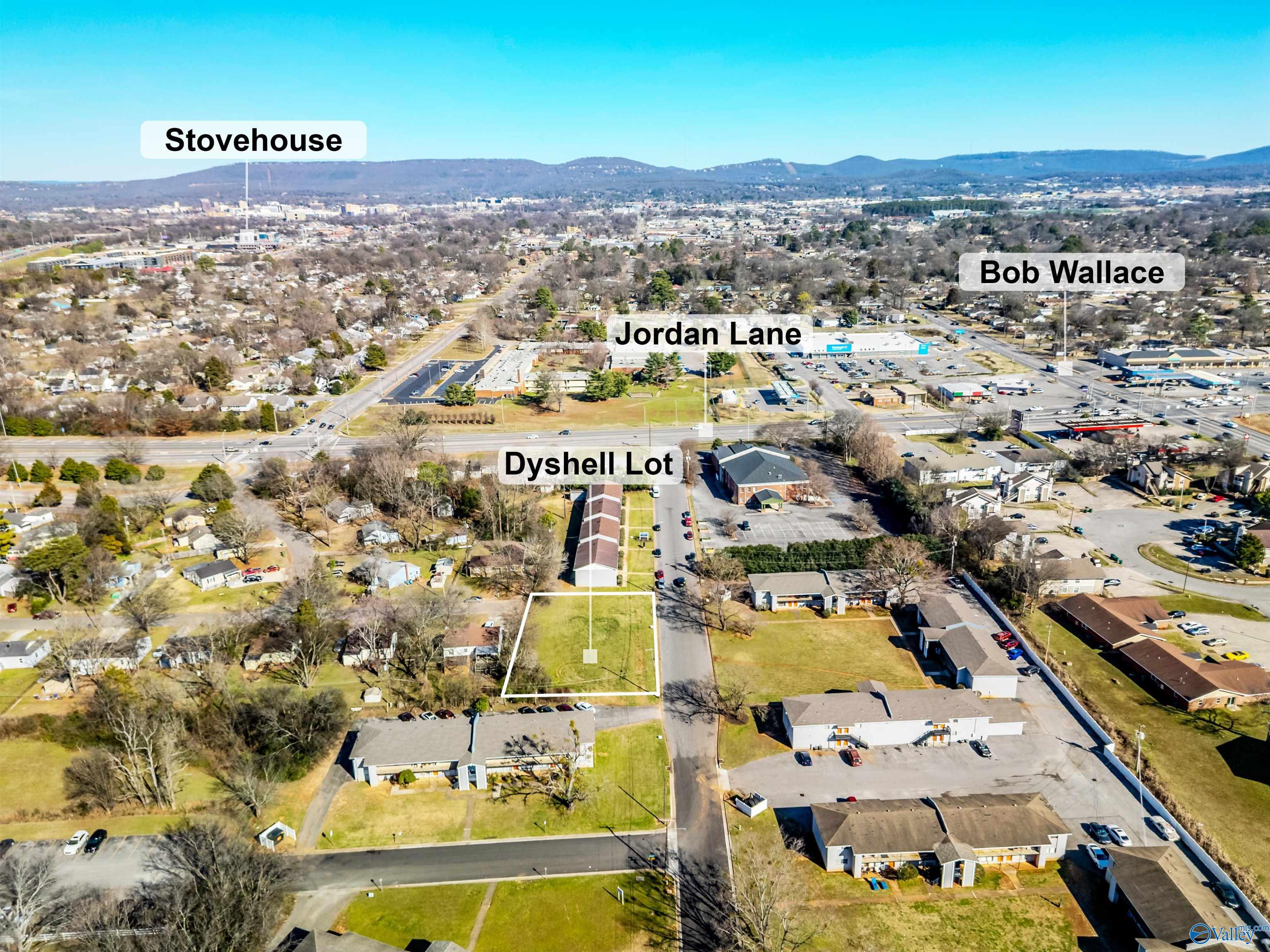 - Dyshel Drive, Huntsville, Alabama image 12