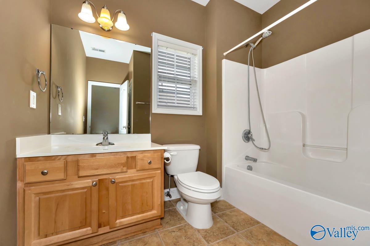 328 Northlake Drive, Meridianville, Alabama image 27