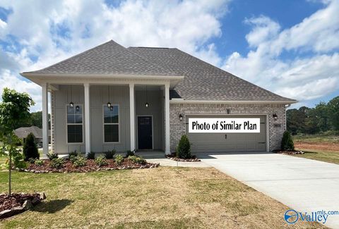 Homes For Sale - 7002 Marsden Way<br/> Gurley, AL 35748