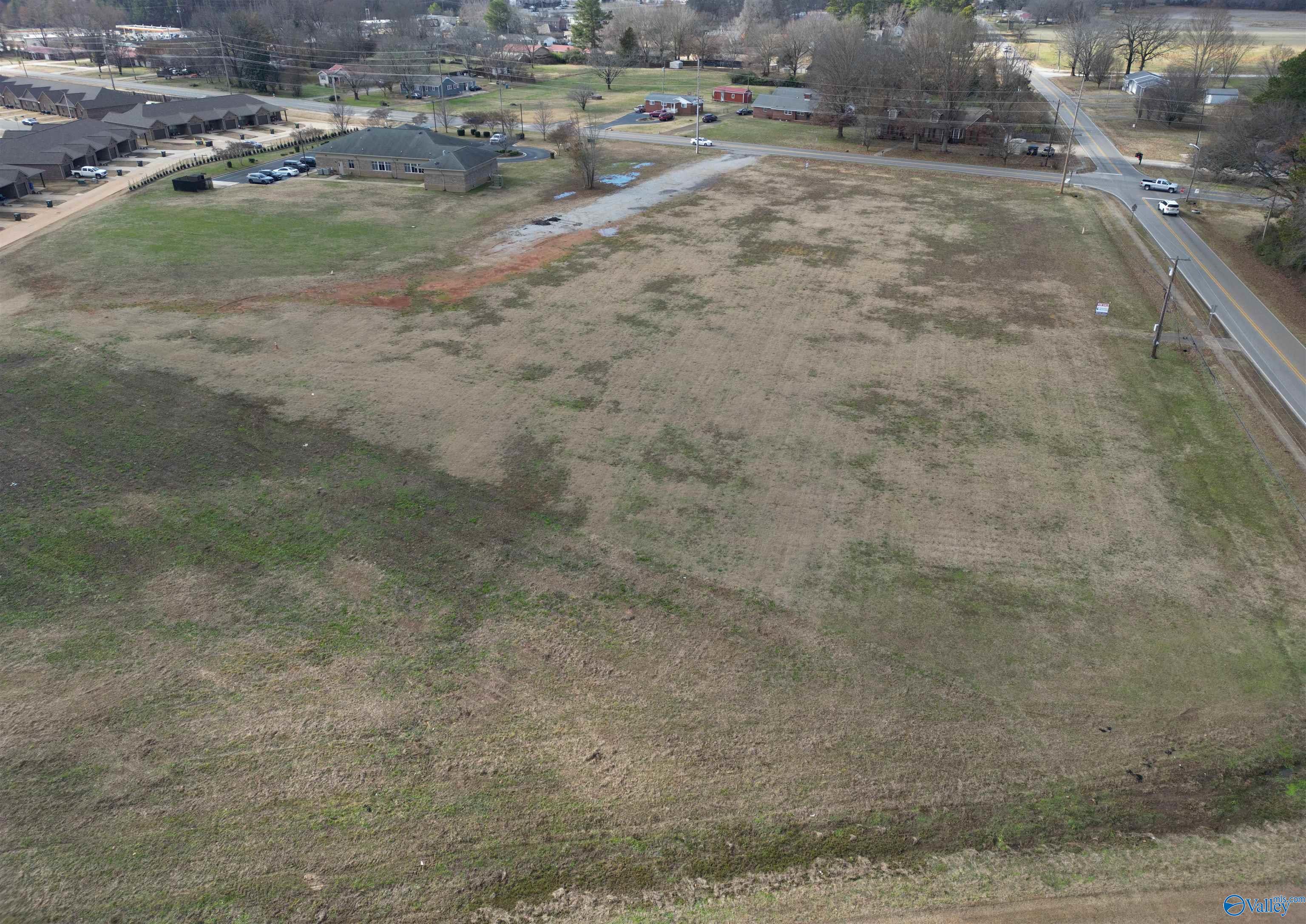 16296 Lucas Ferry Road, Athens, Alabama image 9