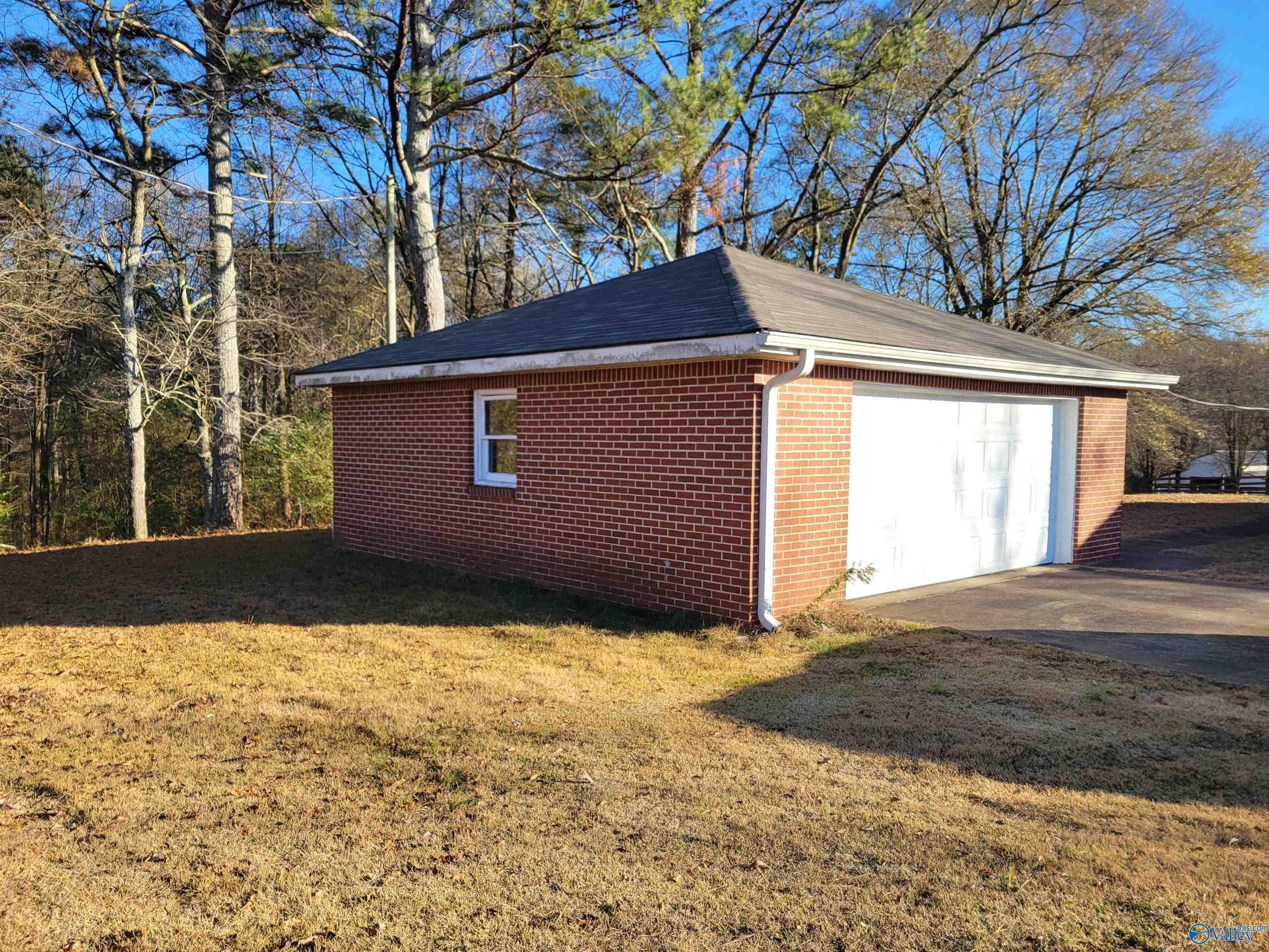 415 County Road 1749