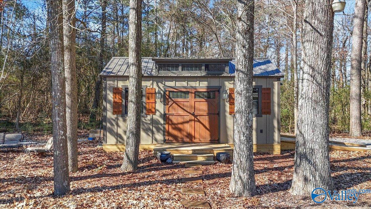 1316 Lakeshore Street, Guntersville, Alabama image 9
