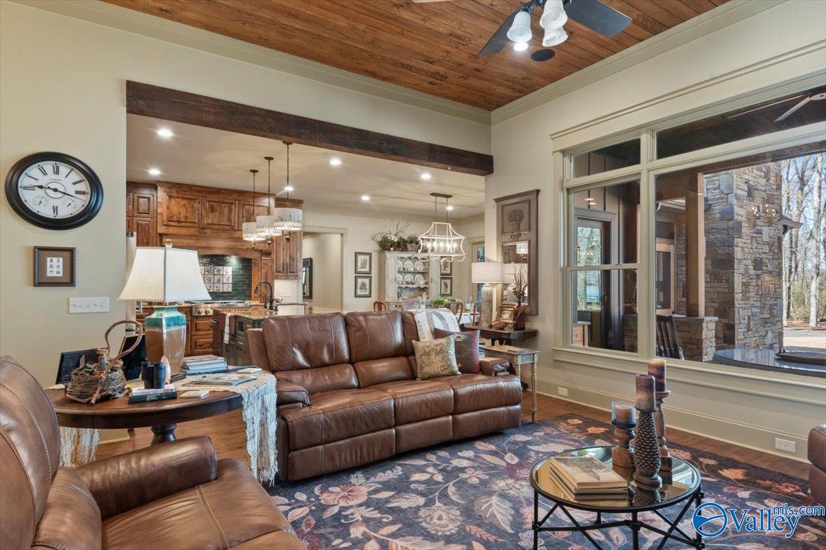 1316 Lakeshore Street, Guntersville, Alabama image 28