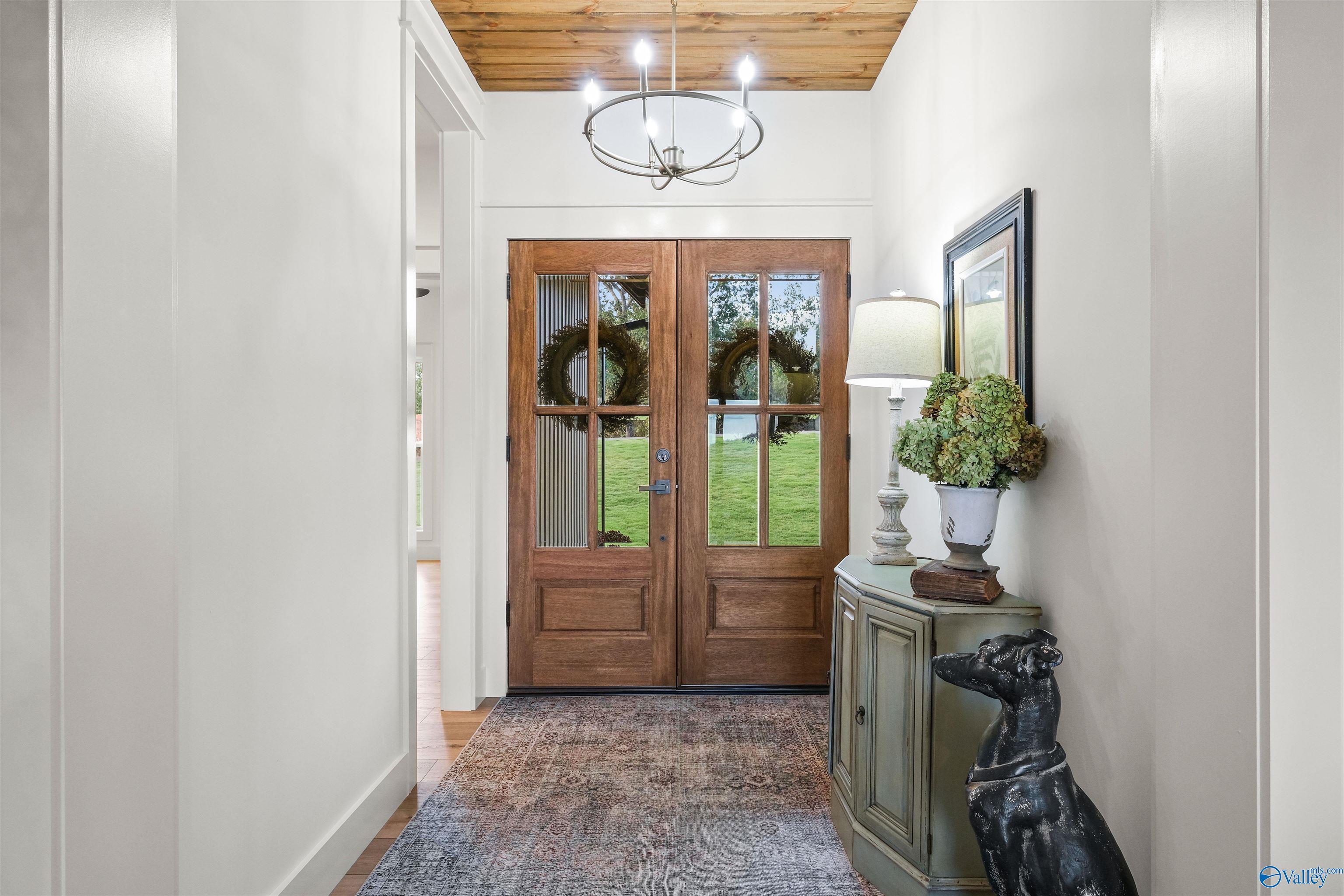 1125 Oak Ridge