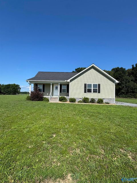Homes For Sale - 40 County Road 1034<br/> Rainsville, AL 35986