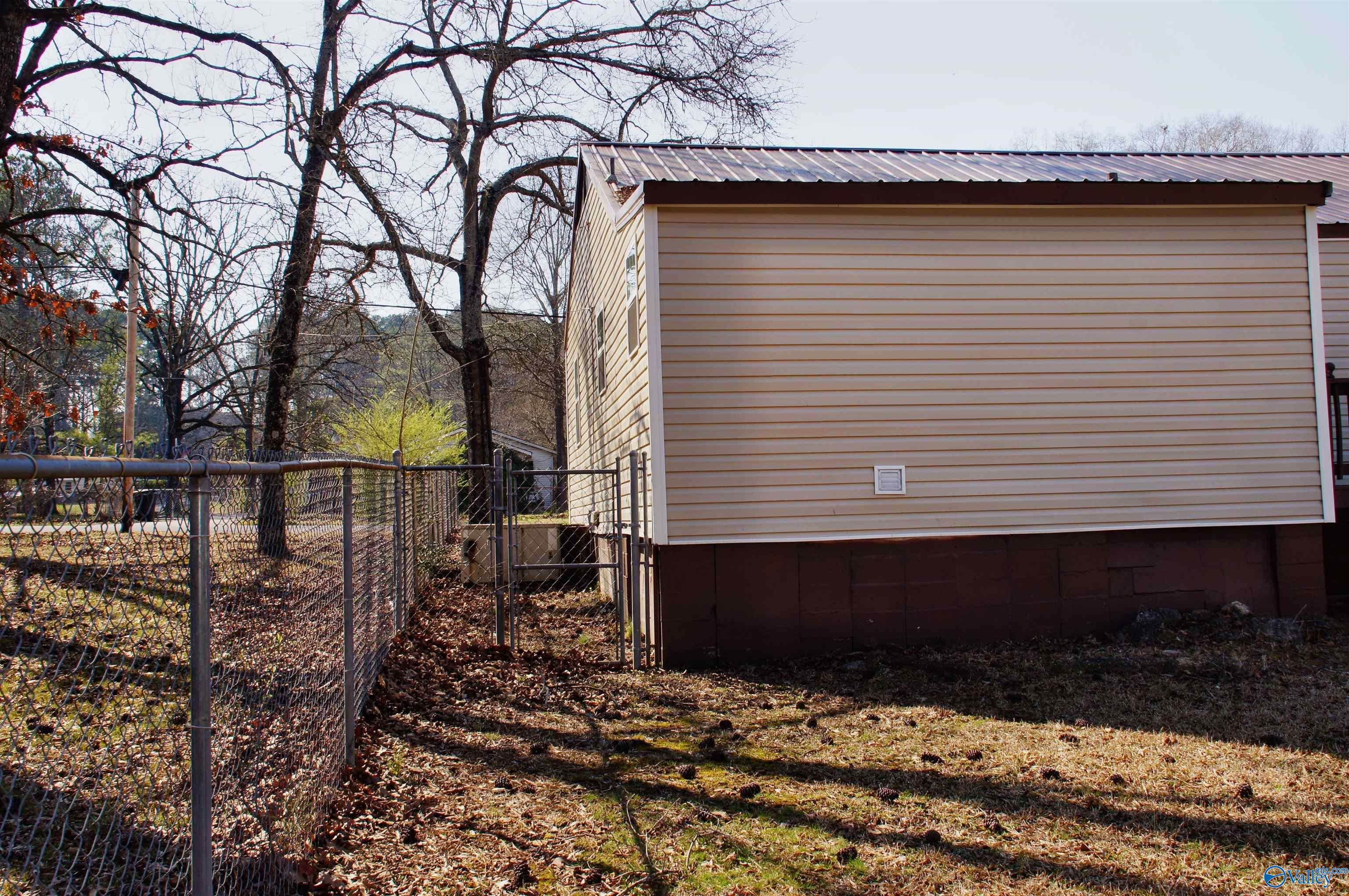 216 Nunnally Avenue, Gadsden, Alabama image 27