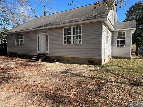 Photo of 314 Bingham Avenue, Ozark, AL 36360 (MLS # 21905655)