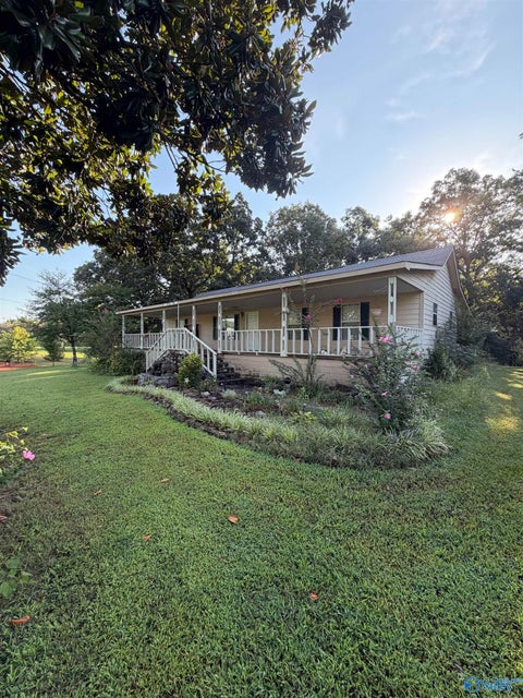 Homes For Sale - 578 County Road 372<br/> Hillsboro, AL 35643