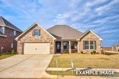 Homes For Sale - 909 Ronnie Drive<br/> Hartselle, AL 35640