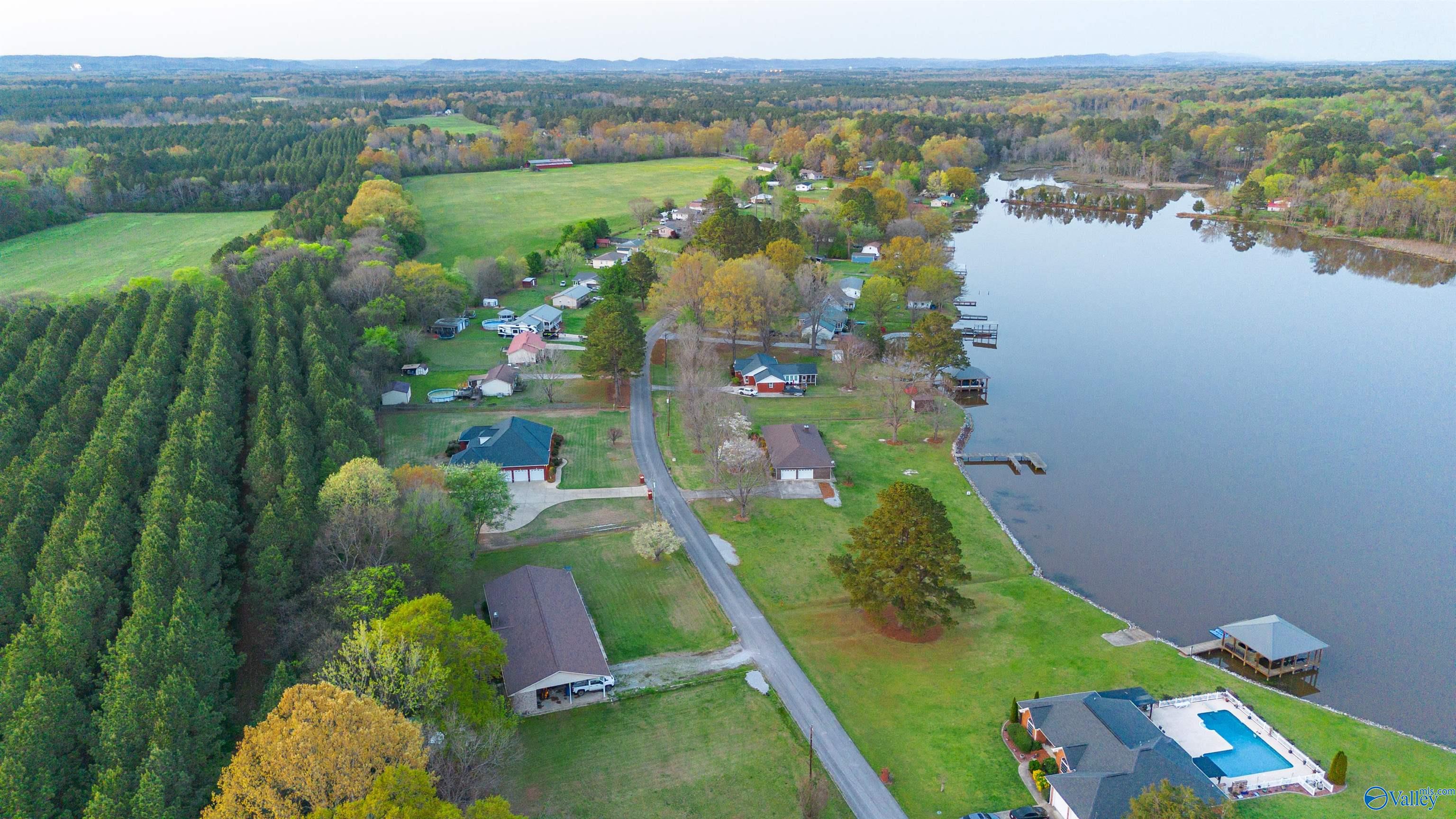 870 Rainbow Haven, Rainbow City, Alabama image 1