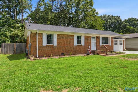 Homes For Sale - 2208 Cecille Drive<br/> Madison County, Huntsville, AL 35803