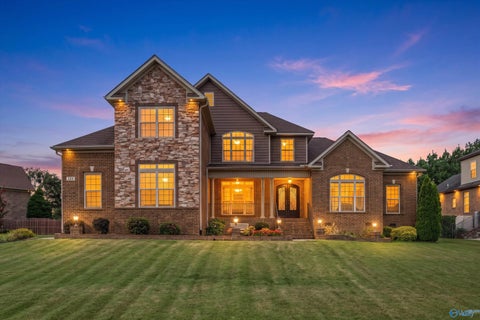Homes For Sale - 123 Forest Ridge Drive<br/> Huntsville, AL 35806