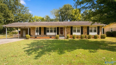 Homes For Sale - 5015 Clardy Road<br/> Huntsville, AL 35810