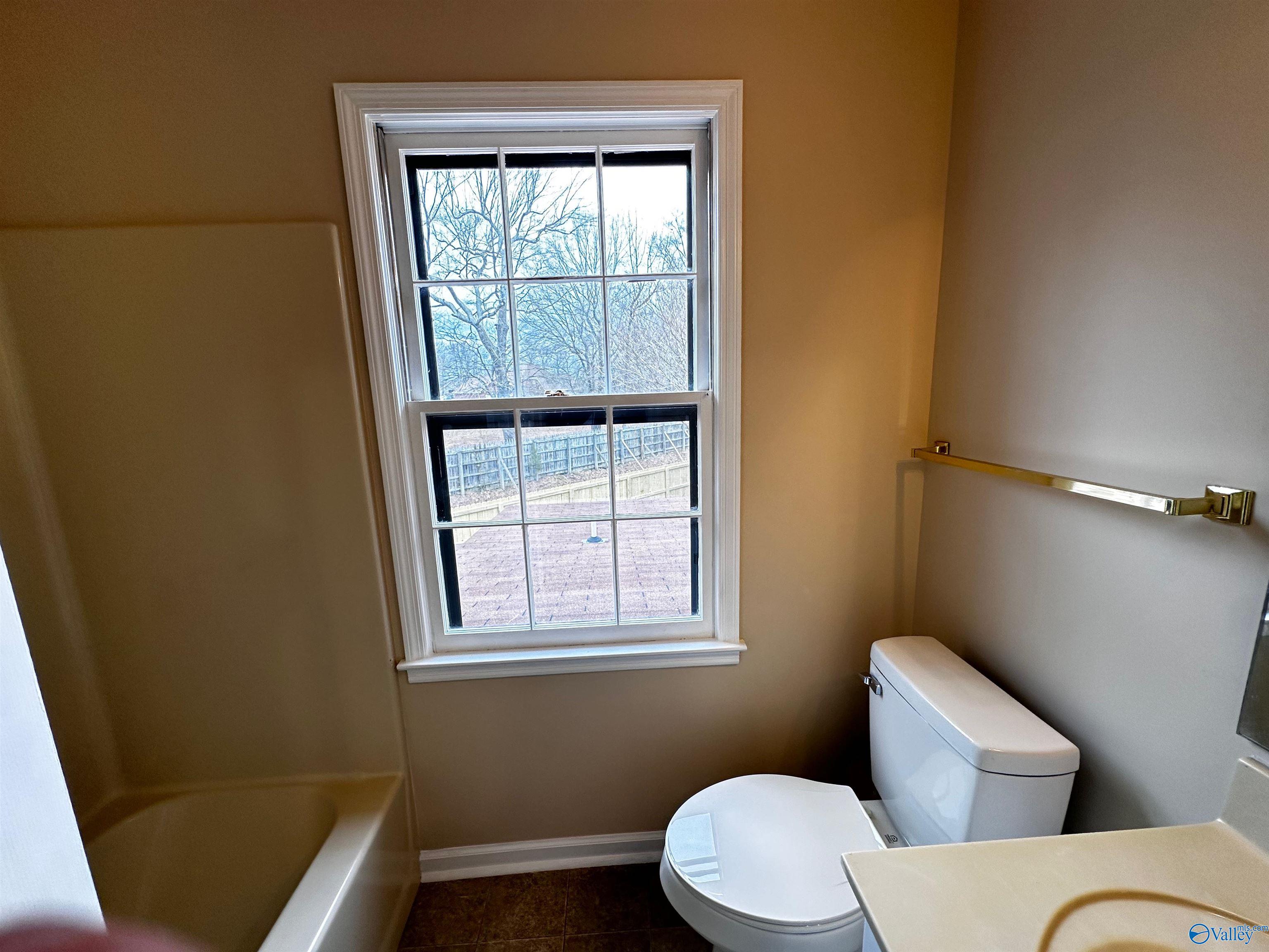 1921 W Brownstone Court, Decatur, Alabama image 32