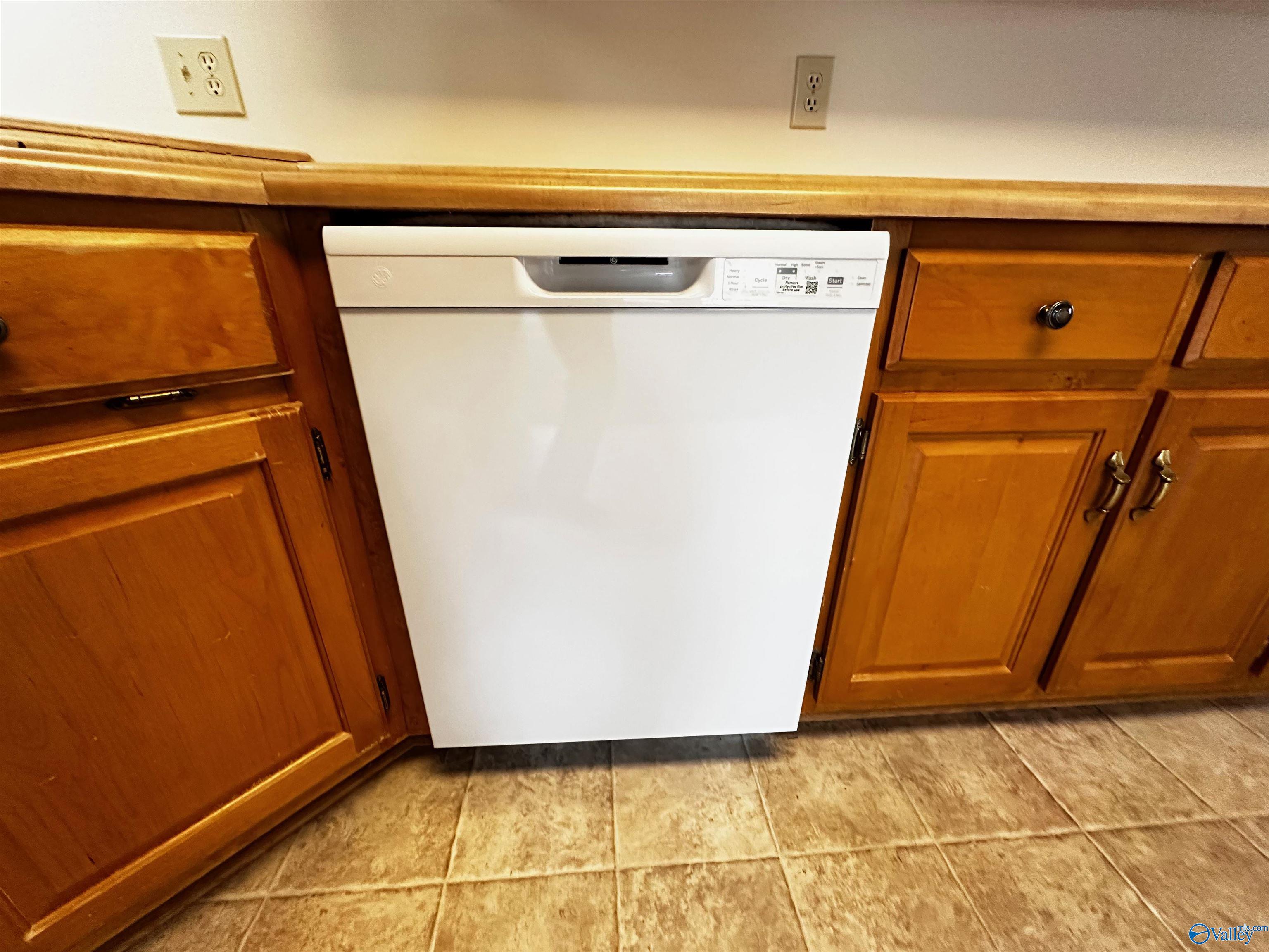 1921 W Brownstone Court, Decatur, Alabama image 16