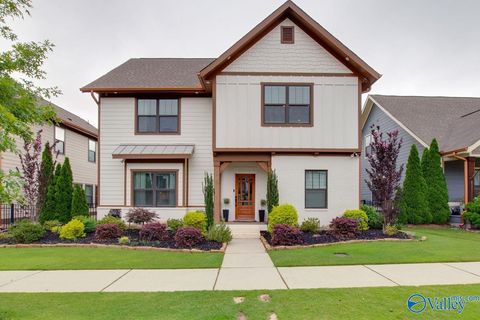 Photo of 1506 Trek Street, Huntsville, AL 35811 (MLS # 21919328)