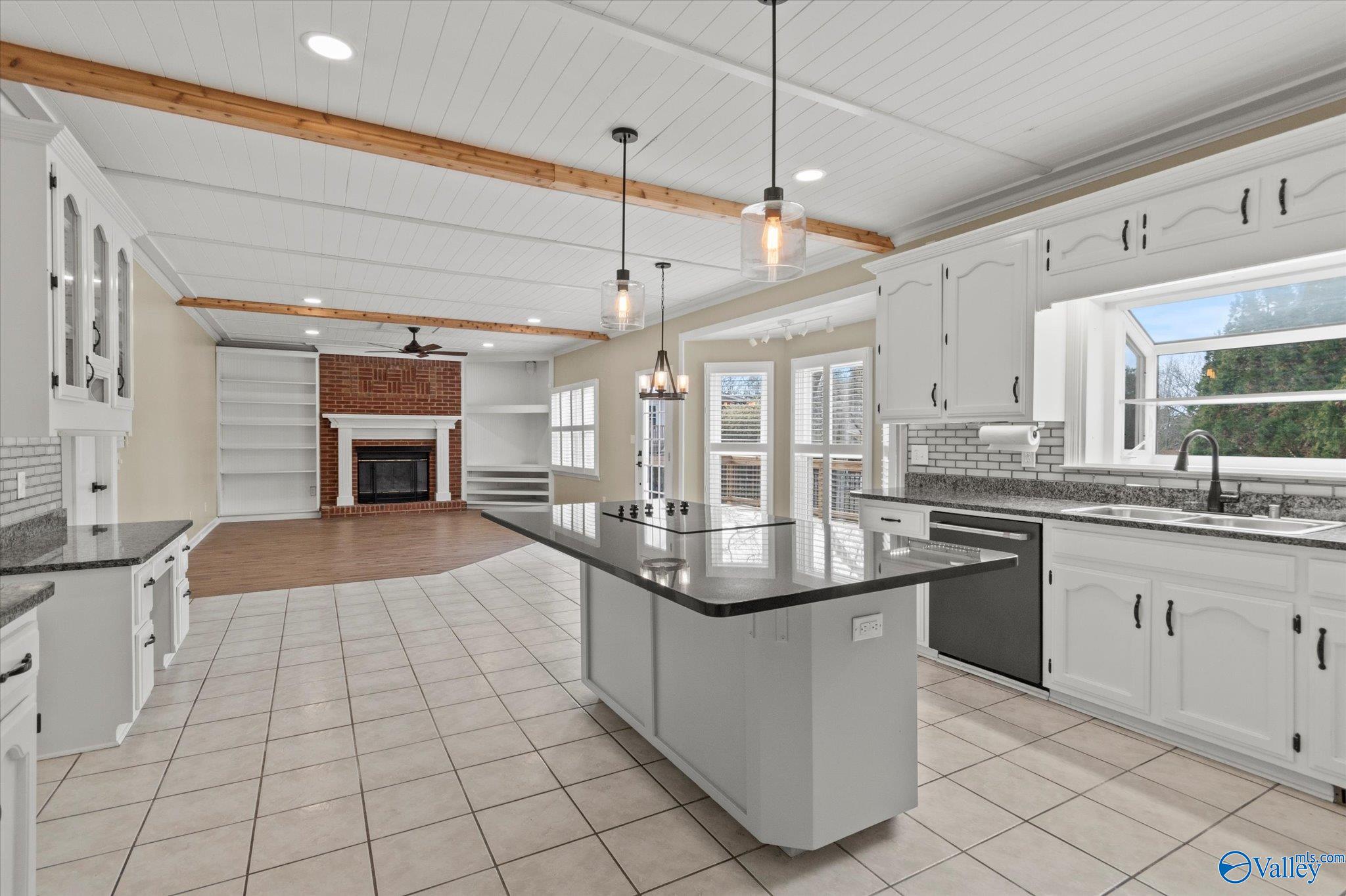 15016 Leafmore Drive, Huntsville, Alabama image 10