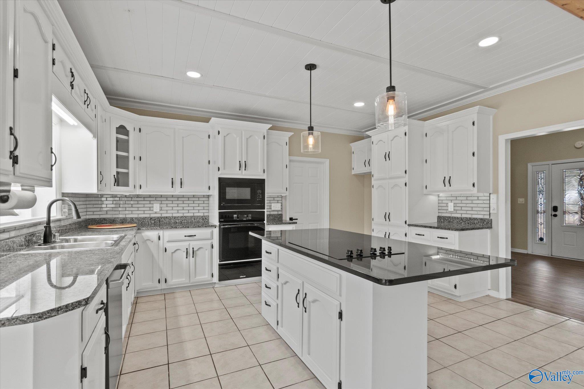 15016 Leafmore Drive, Huntsville, Alabama image 11