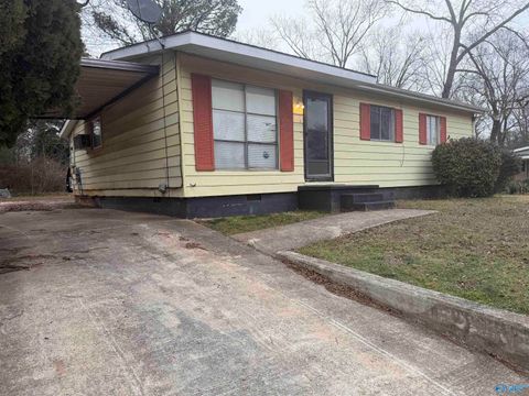 Homes For Rent - 702 Mastin Lake Road<br/> Huntsville, AL 35811