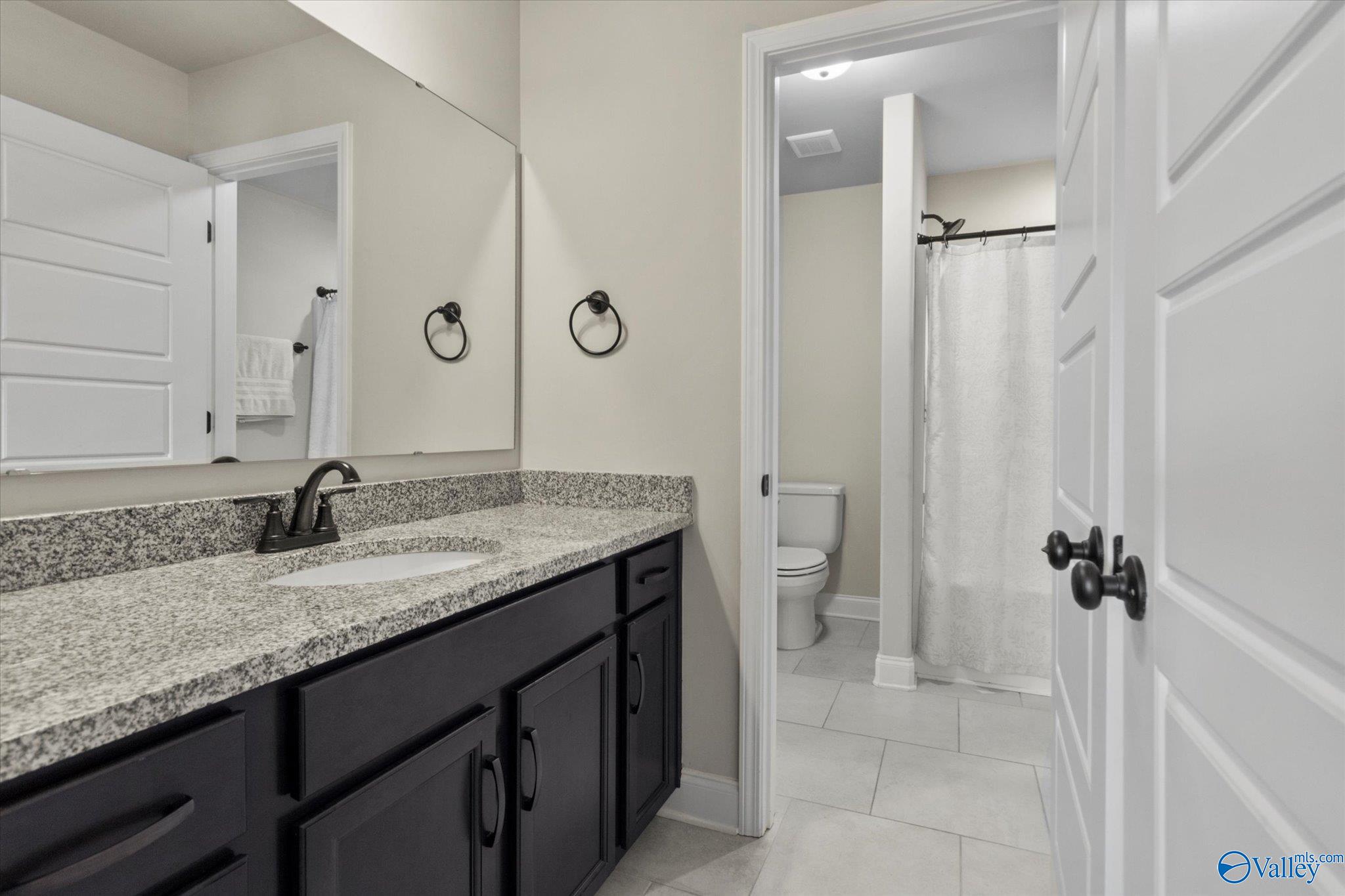 190 Summit Lakes Drive, Athens, Alabama image 18