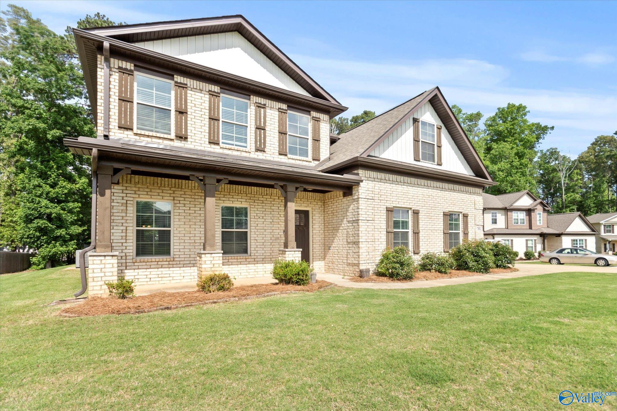 190 Summit Lakes Drive, Athens, Alabama image 2