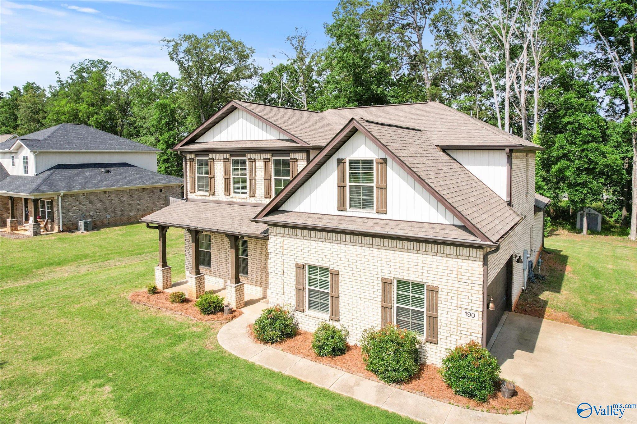 190 Summit Lakes Drive, Athens, Alabama image 3