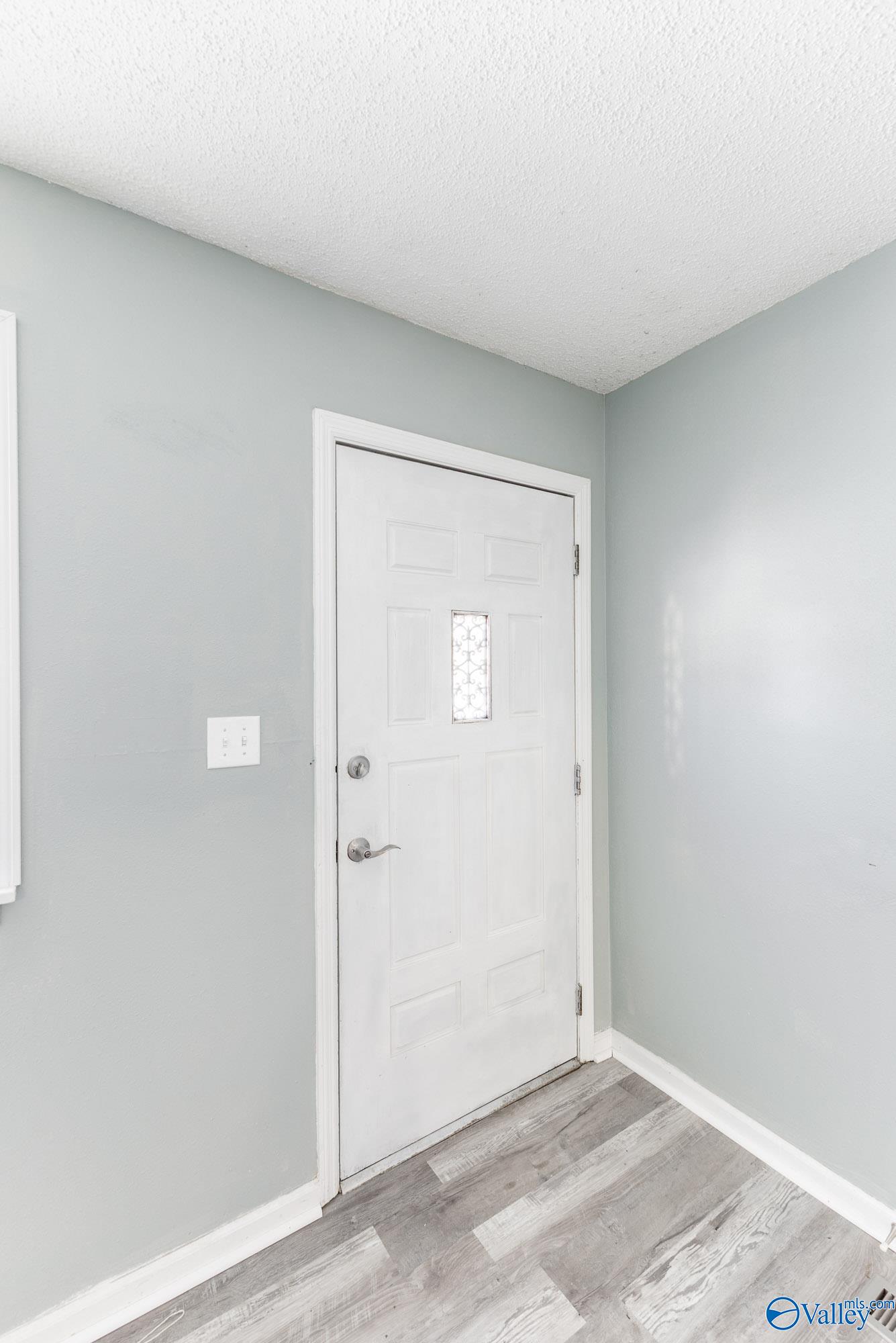 3207 NW Delicado Drive, Huntsville, Alabama image 3
