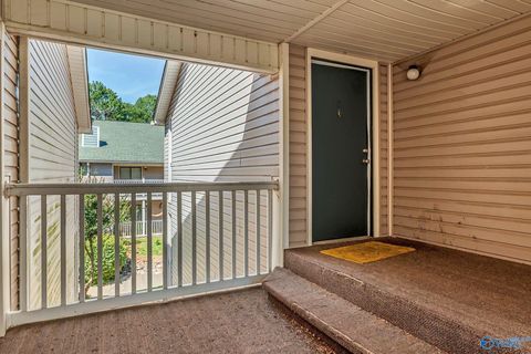 Condo For Sale - 6618 Willow Pointe Drive #G<br/> Huntsville, AL 35806