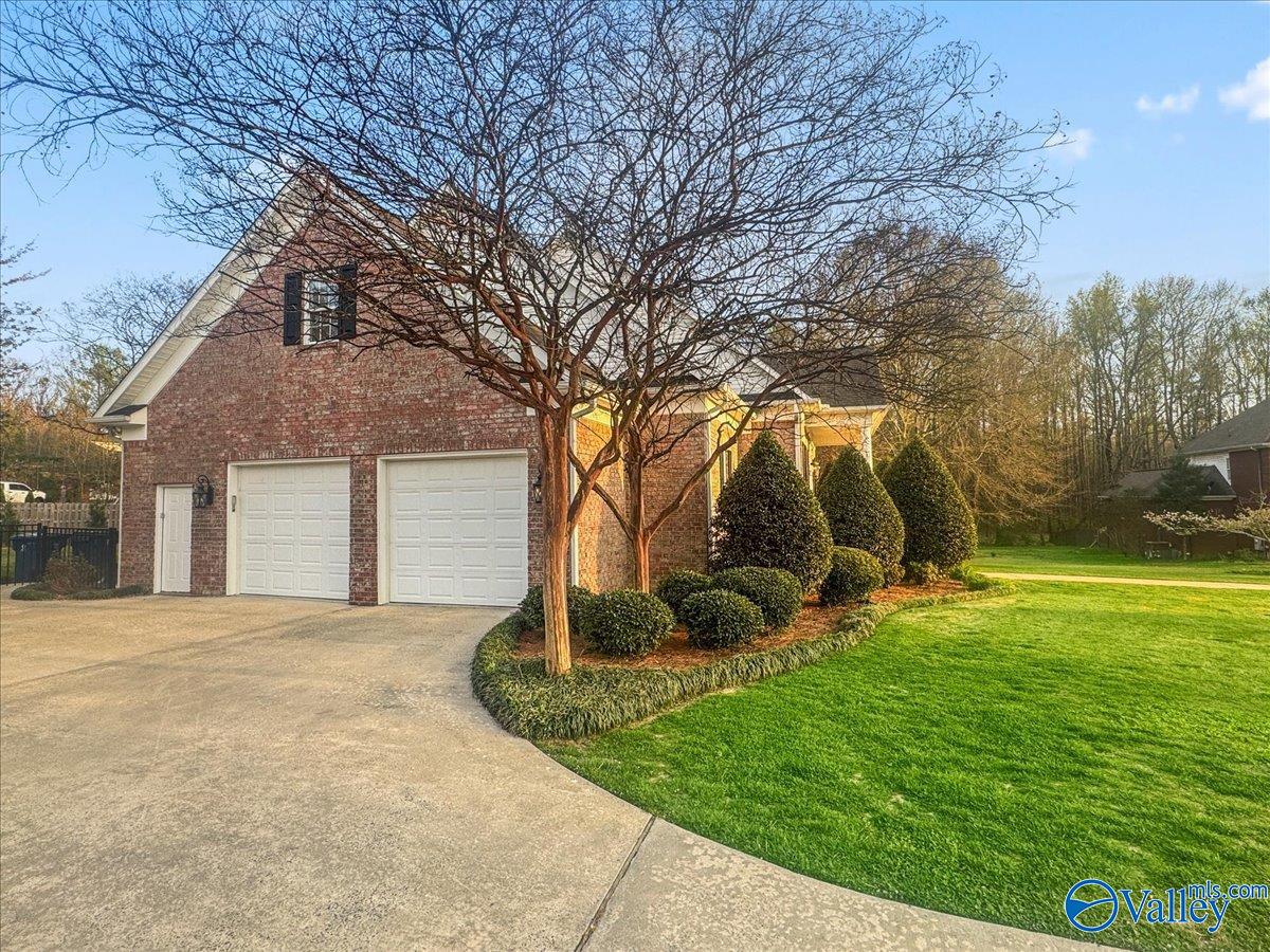 978 Hampton Ridge Circle NW