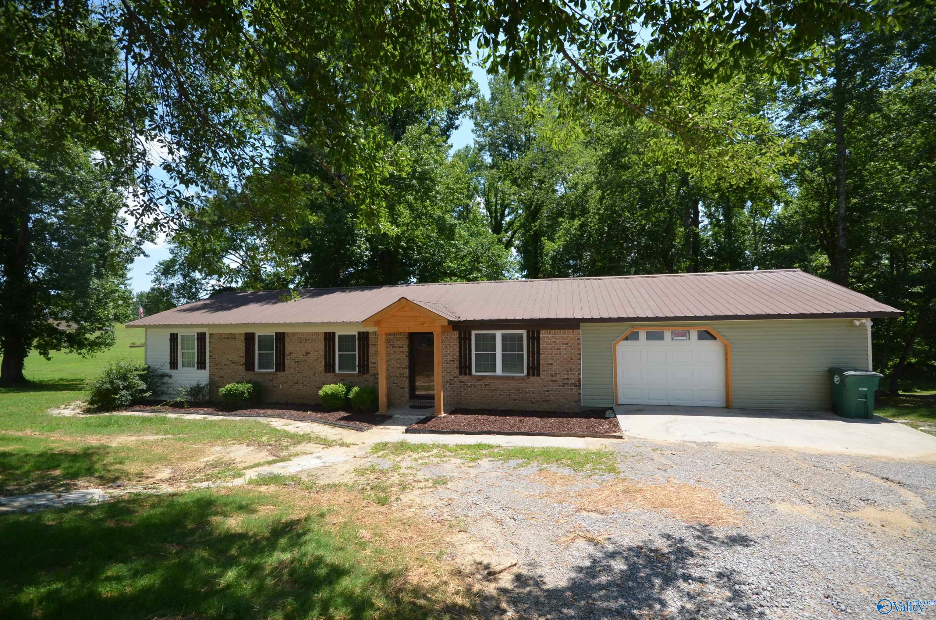 2078 County Road 1225, Vinemont, Alabama image 1