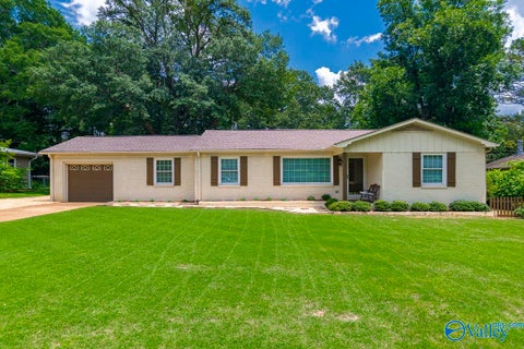 Homes For Sale - 2312 Quince Drive<br/> Decatur, AL 35601