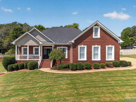 Homes For Sale - 142 Barrington Circle<br/> Calhoun County, Alexandria, AL 36250