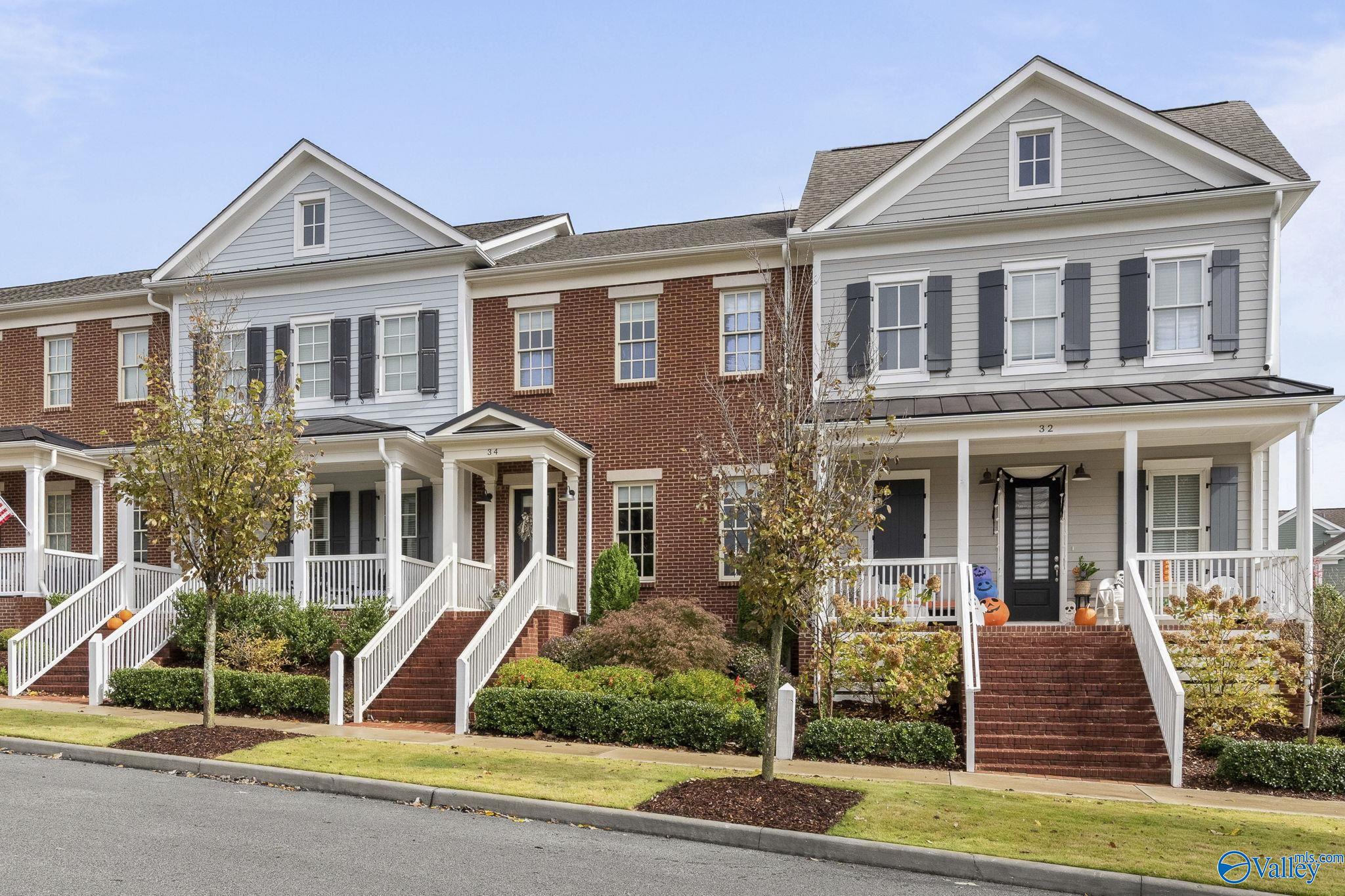 Huntsville, Alabama 35806, United States, 2 Bedrooms Bedrooms, ,3 BathroomsBathrooms,Residential,Active,238193