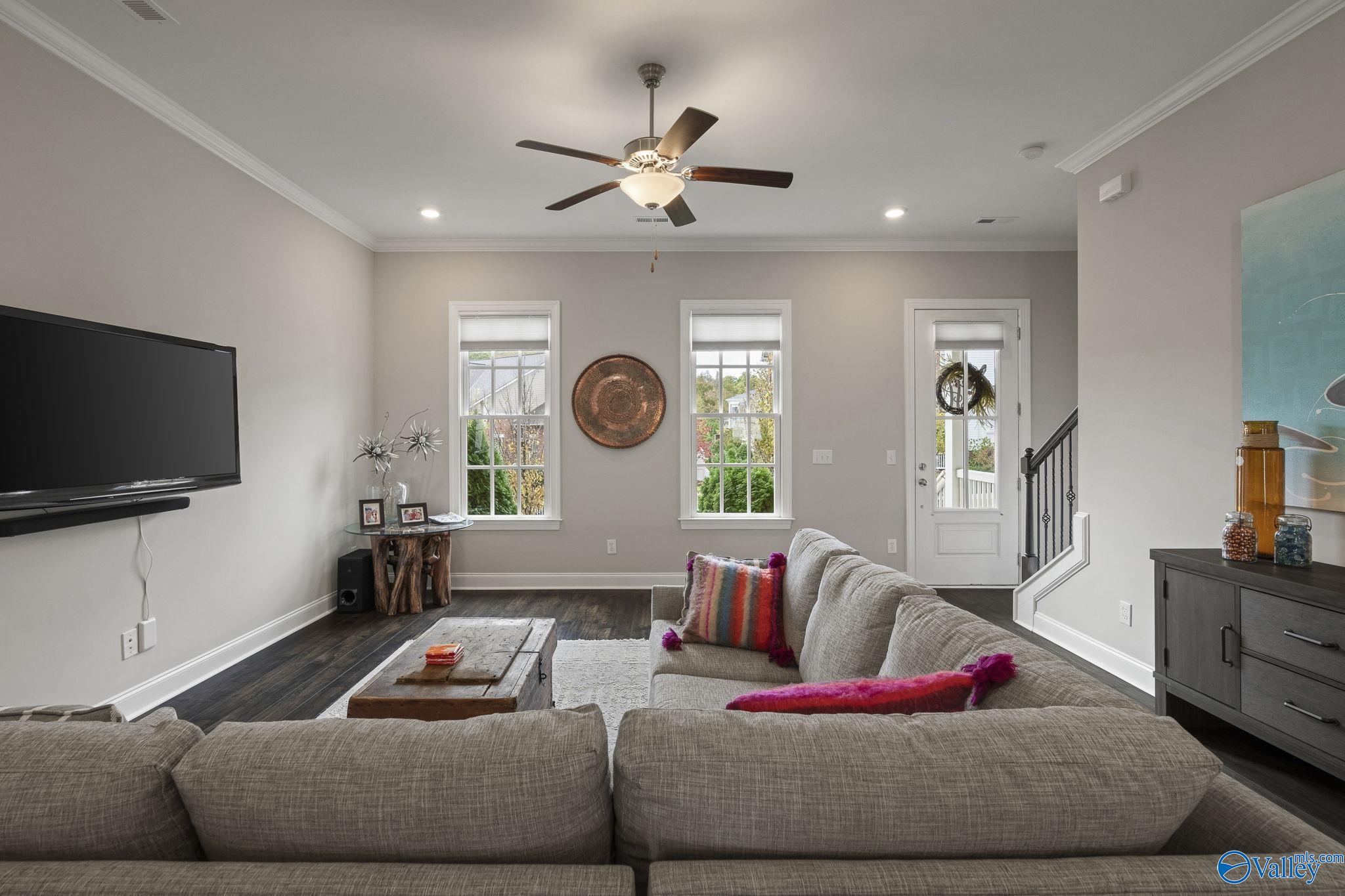 Huntsville, Alabama 35806, United States, 2 Bedrooms Bedrooms, ,3 BathroomsBathrooms,Residential,Active,238193