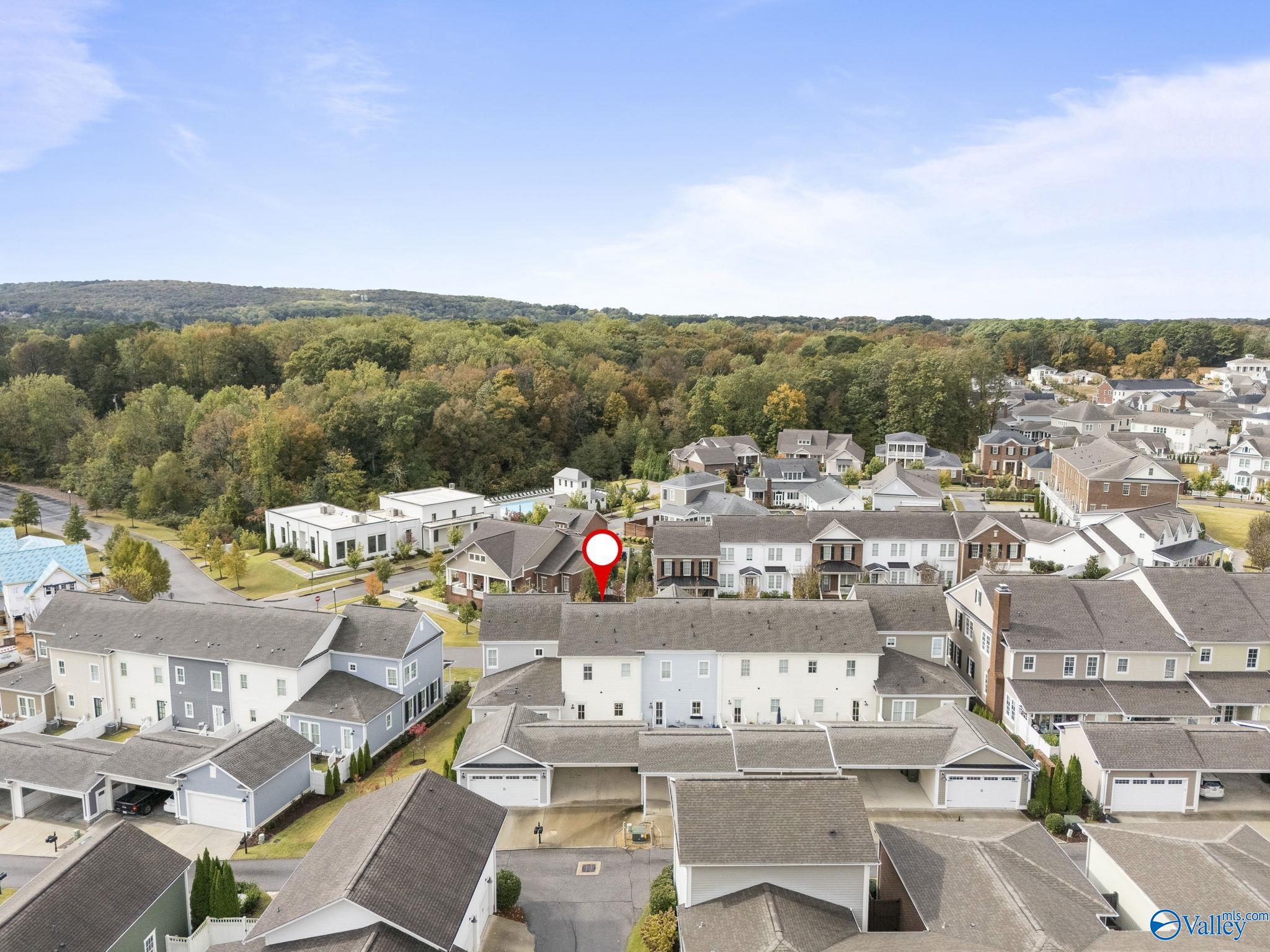 Huntsville, Alabama 35806, United States, 2 Bedrooms Bedrooms, ,3 BathroomsBathrooms,Residential,Active,238193