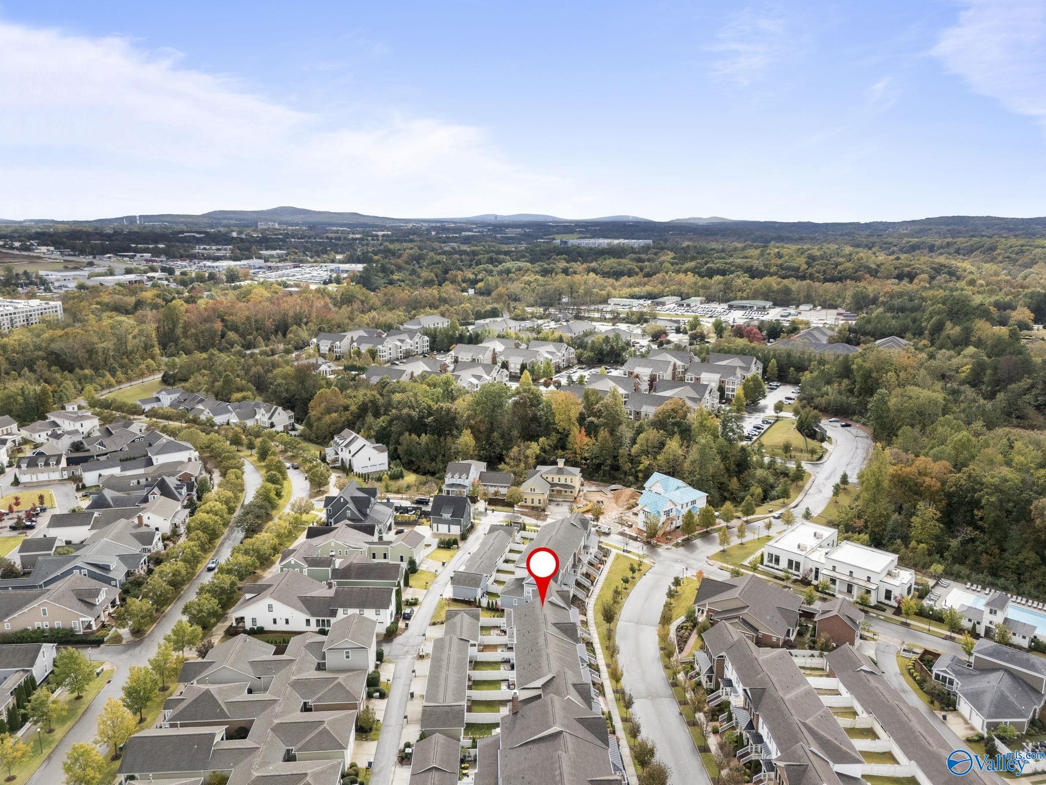 Huntsville, Alabama 35806, United States, 2 Bedrooms Bedrooms, ,3 BathroomsBathrooms,Residential,Active,238193