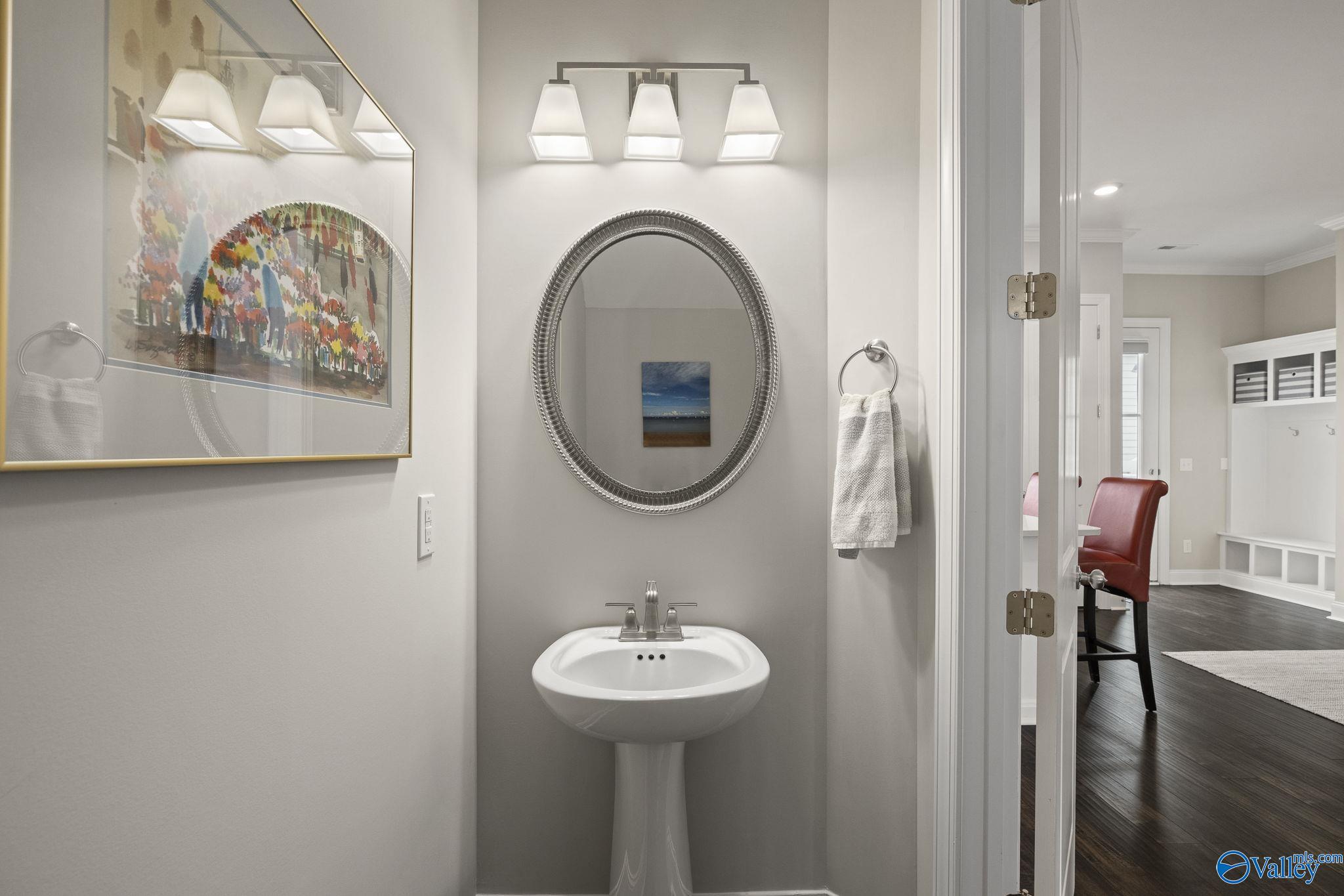 Huntsville, Alabama 35806, United States, 2 Bedrooms Bedrooms, ,3 BathroomsBathrooms,Residential,Active,238193