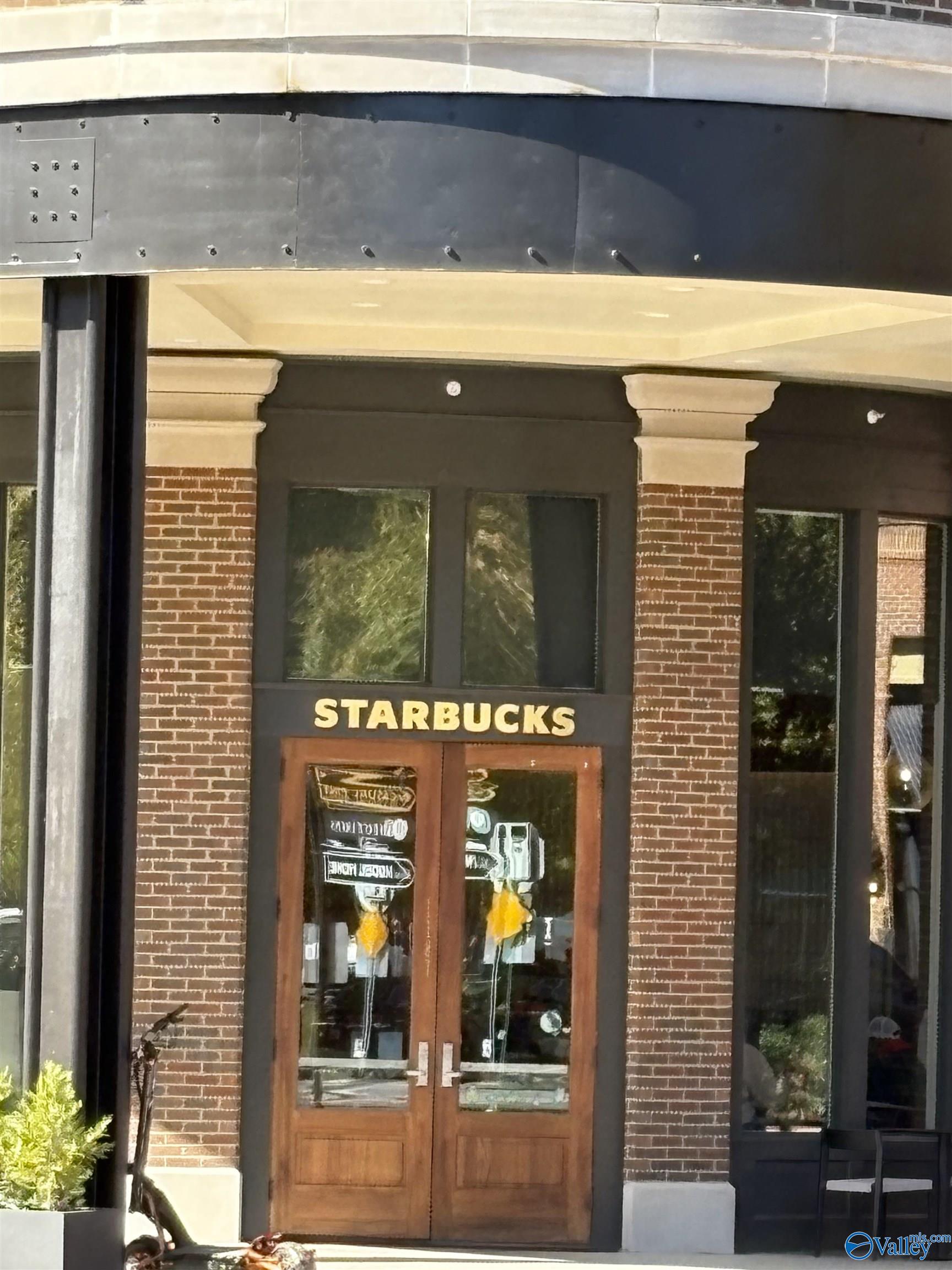 Huntsville, Alabama 35806, United States, 2 Bedrooms Bedrooms, ,3 BathroomsBathrooms,Residential,Active,238193