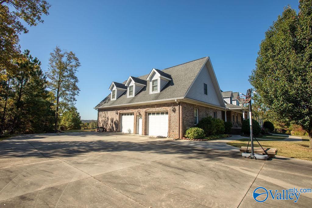 581 Dogwood Trail, Boaz, Alabama image 4