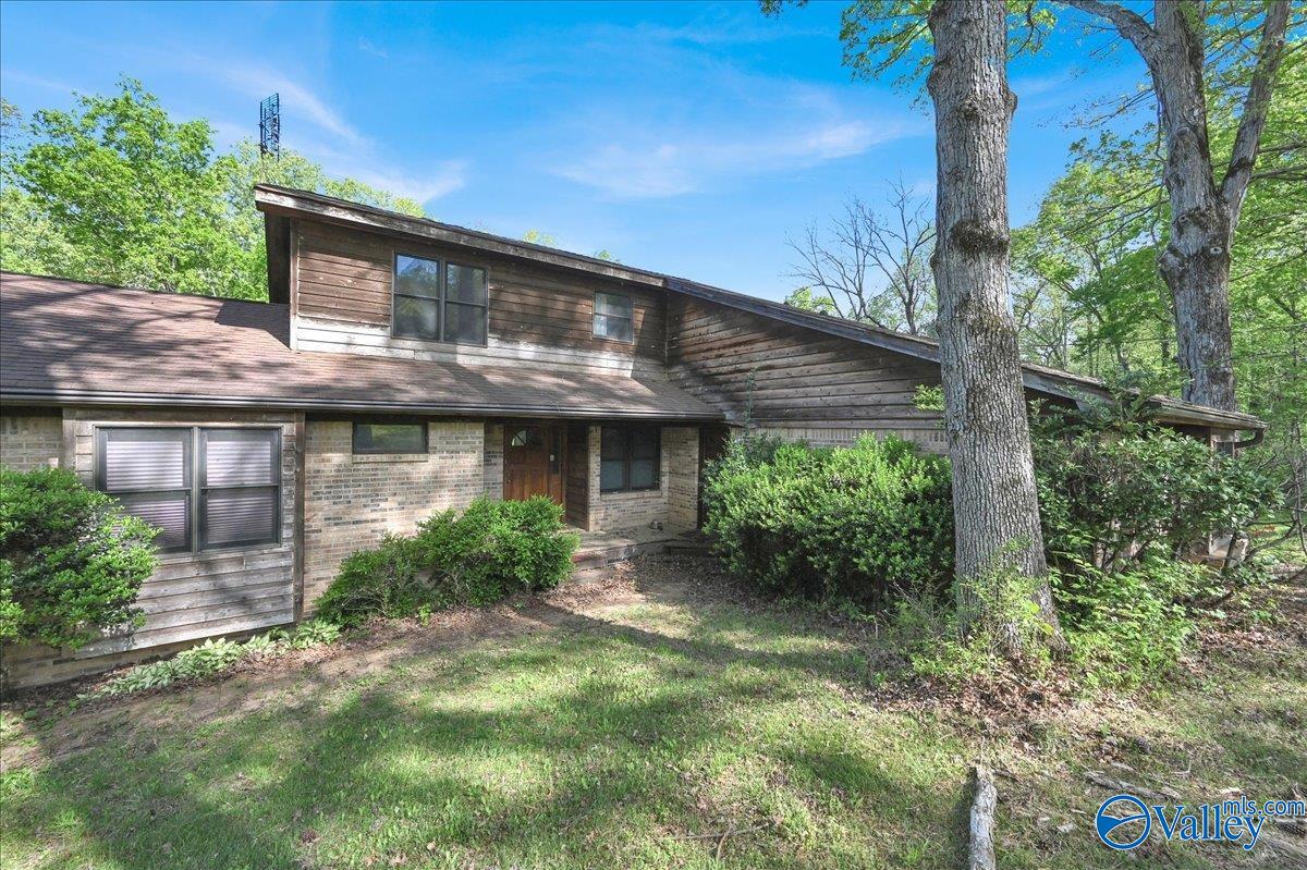 143 Maze Drive, Hartselle, Alabama image 1