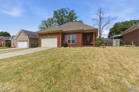 Homes For Sale - 930 Tracey Lane<br/> Morgan County, Decatur, AL 35601