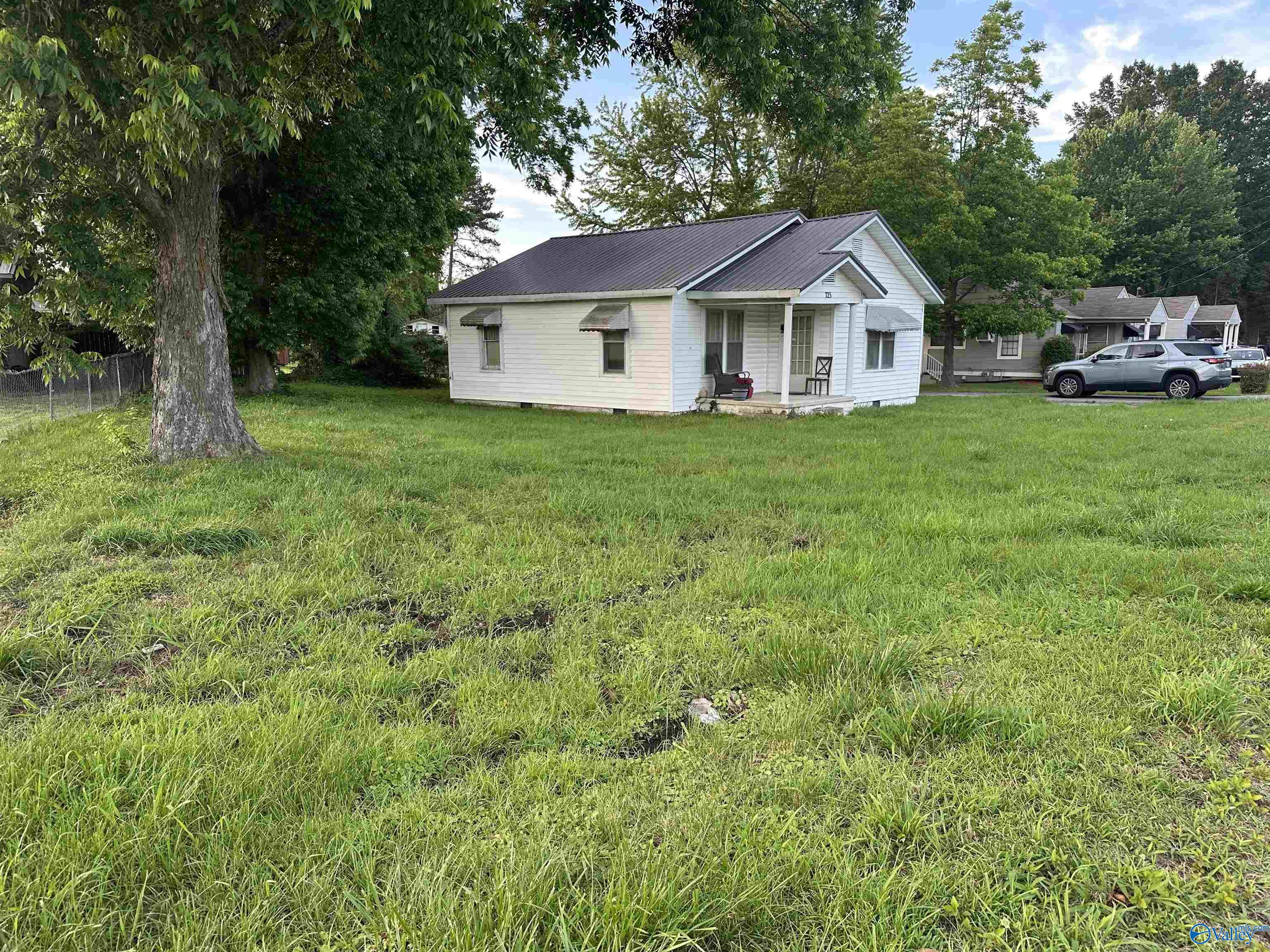 723 Guntersville Road, Arab, Alabama image 5