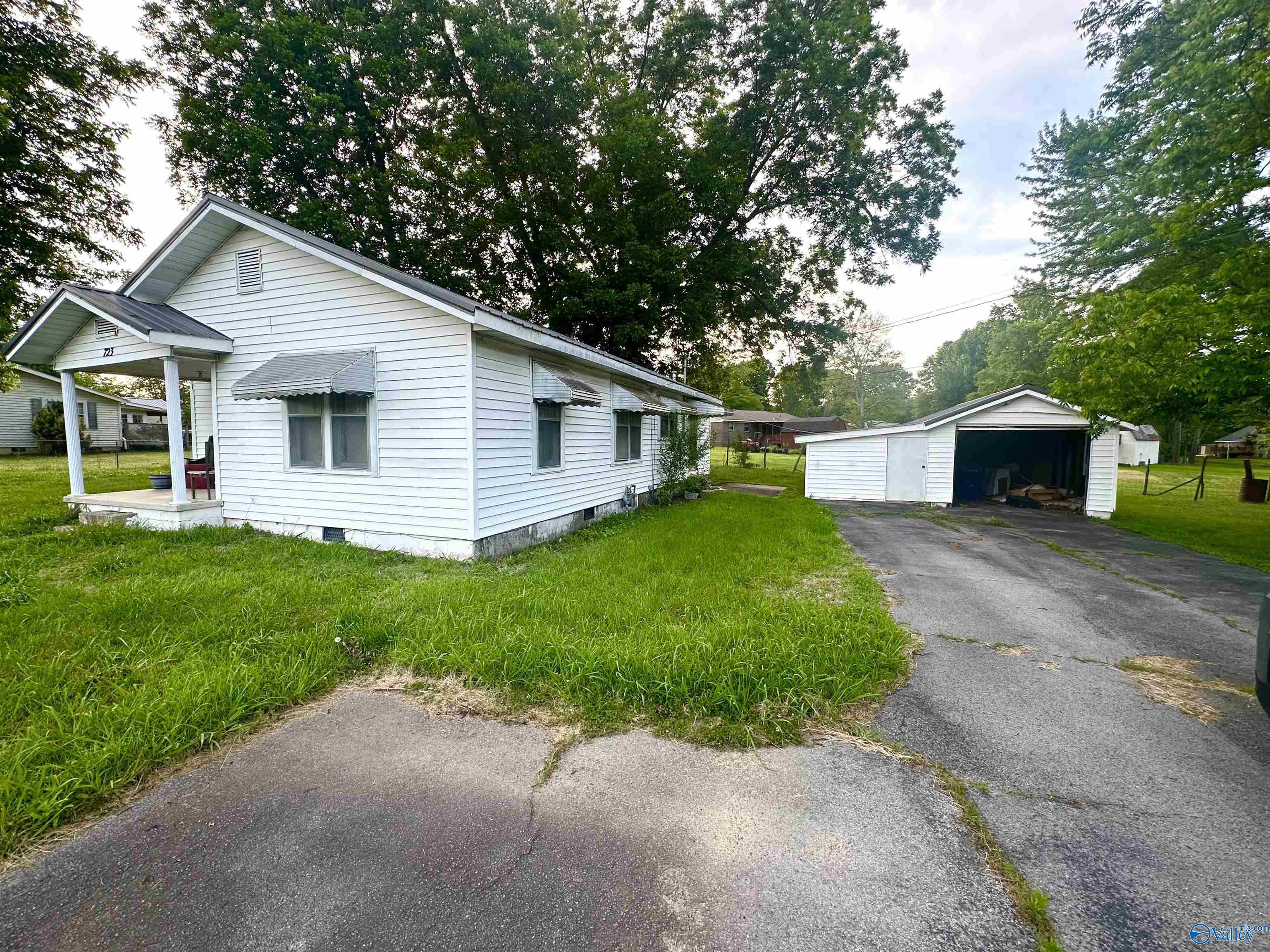 723 Guntersville Road, Arab, Alabama image 31