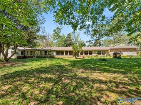 5411 Martin Avenue NE Fort Payne AL 35967